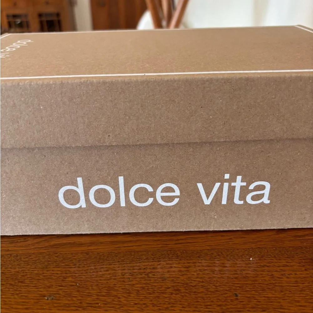 Dolce Vita Genora Slide Sandal - Picture 6 of 6